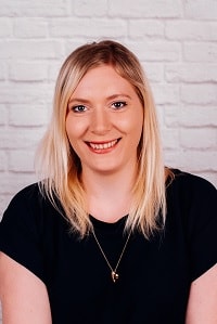 Portraitbild Theaterspieler Julia Fröhlich
